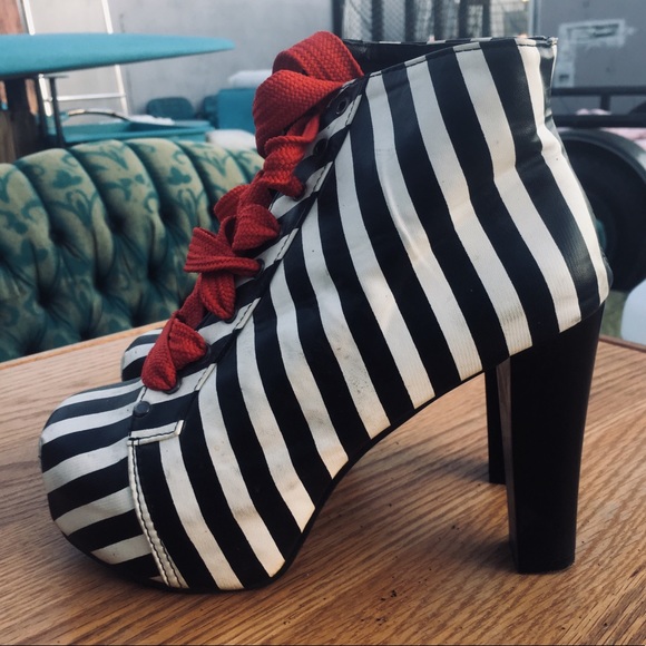 Striped fo leather laceup booties - Picture 6 of 8